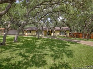 125 Meadowbrook Dr, Hollywood Park, TX 78232