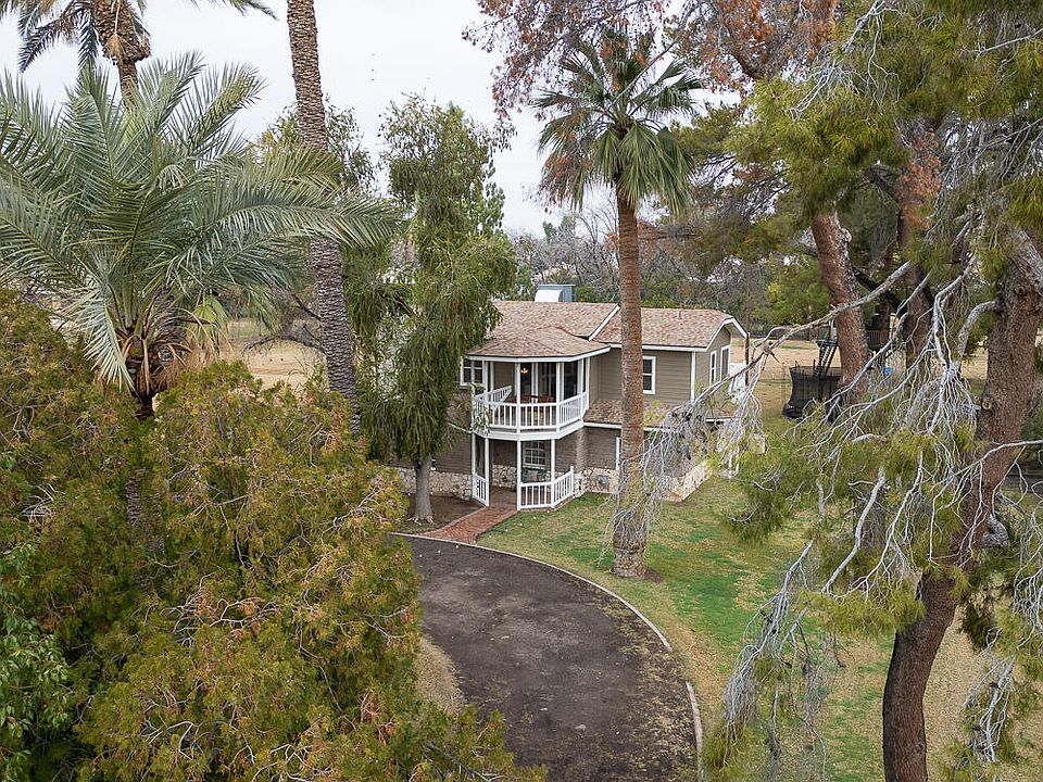 1st image of 3262 W ORANGEWOOD Avenue