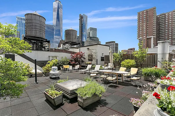 Sold by Corcoran | media 13