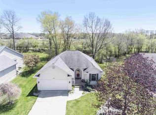 909 Sunburst Rd, Jackson, MI 49203