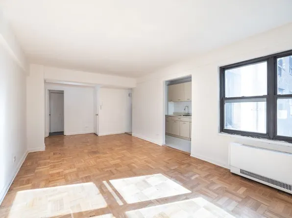 140 East 56th Street image 2 of 4