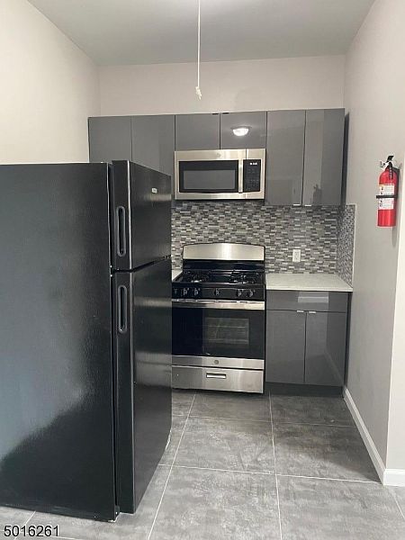 1st image of 456 Halsted St