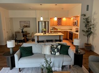 2819 Hidden Dr #2819, Saint Francis, WI 53235