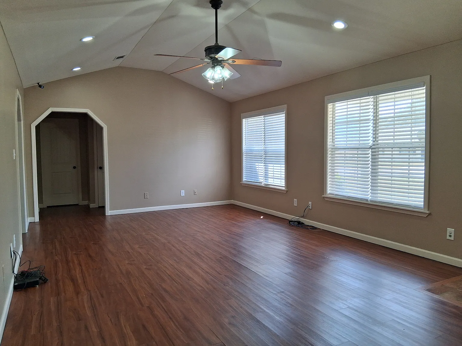 3 bed, 1428 sqft, $1,400 — Photo 2