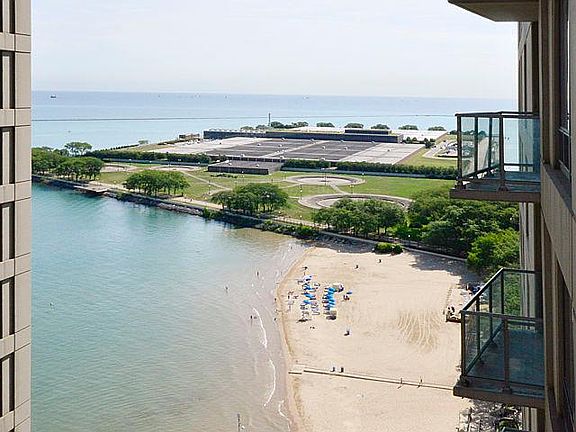 3rd image of 600 N Lake Shore Dr APT 1909