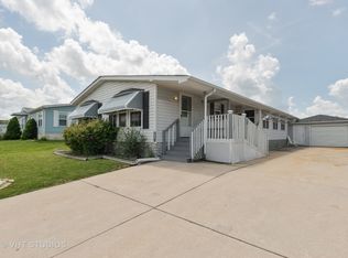22730 S Beverly Ln, Frankfort, IL 60423