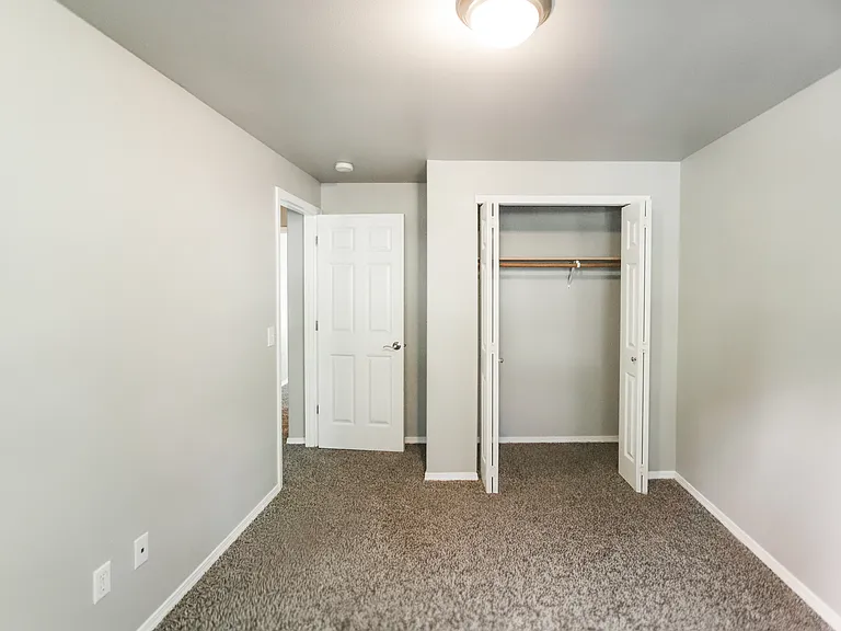 22335 Glenview Ct SE — Photo 15