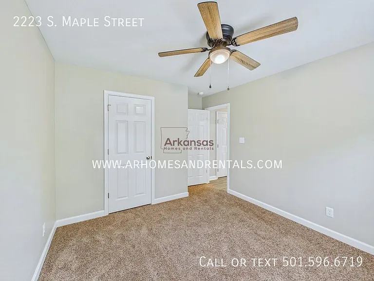 2223 S Maple St — Photo 12