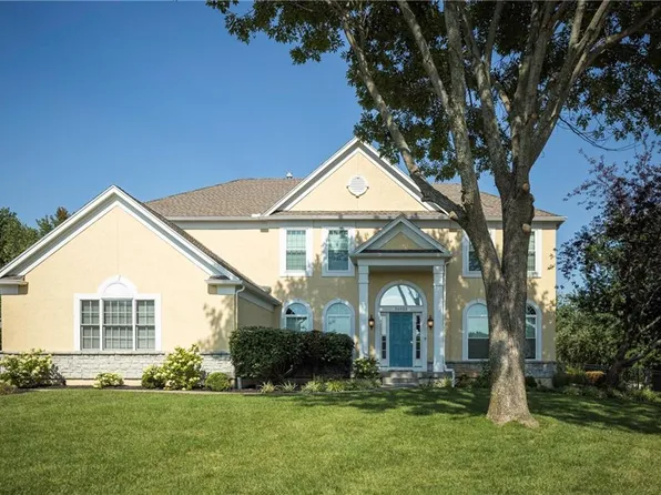 14601 Reinhardt Ln, Leawood, KS 66224