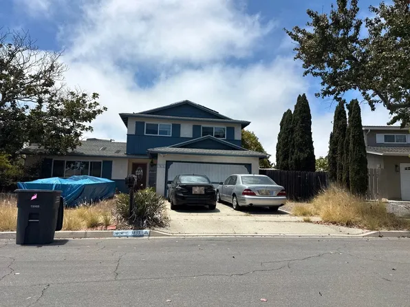3835 Trieste Dr, Carlsbad, CA 92010