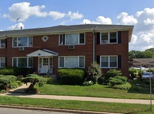 111 E Thomas St APT 2E, Arlington Heights, IL 60004