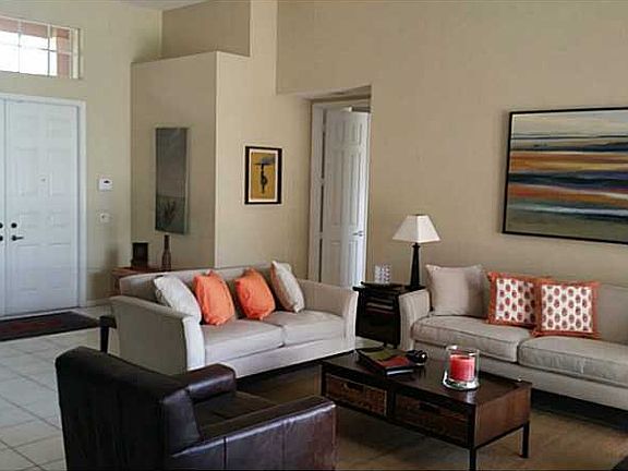5th image of 1049 Elderberry Dr