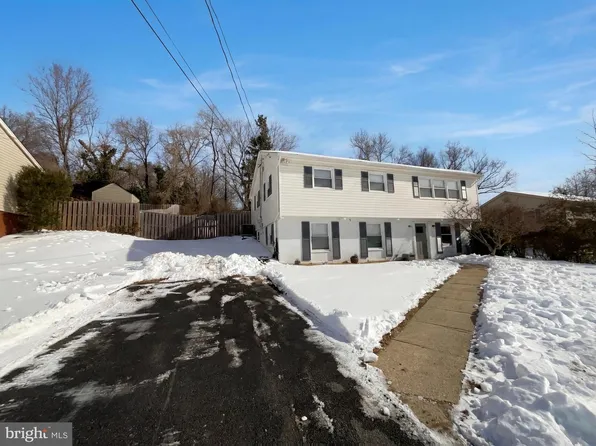 6515 Carriage Dr, Alexandria, VA 22310