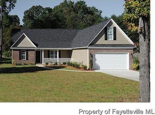 2014 Graham Rd, Fayetteville, NC 28304