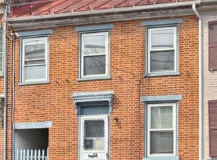 148 S West St, Carlisle, PA 17013