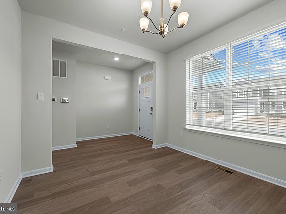 3rd image of 467 Ensemble Way