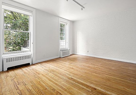 2nd image of 148 W 88th St #5