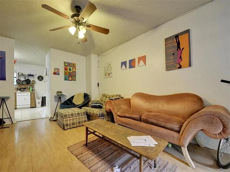 4520 Speedway #B