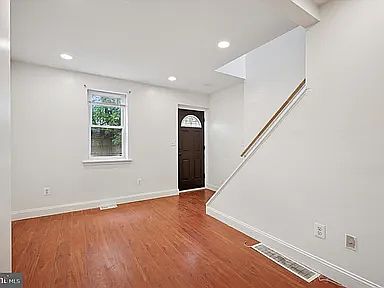 1st image of 2627 E Seltzer St