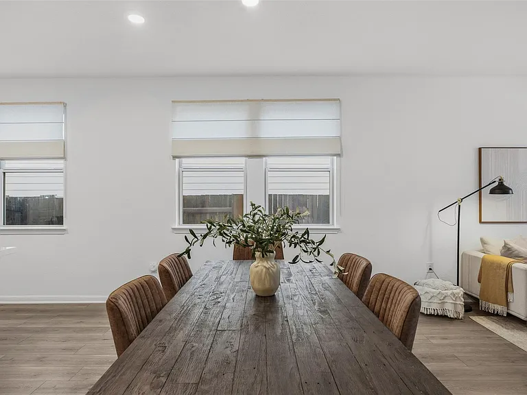 858 Papaya Dr — Photo 13