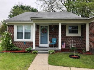 1345 Hampshire Dr, Canton, MI 48188