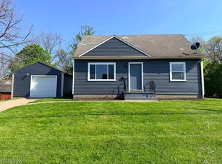 2033 Eastlawn Ave, Akron, OH 44305
