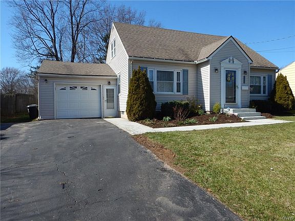 3rd image of 119 Chestnut Hill Dr