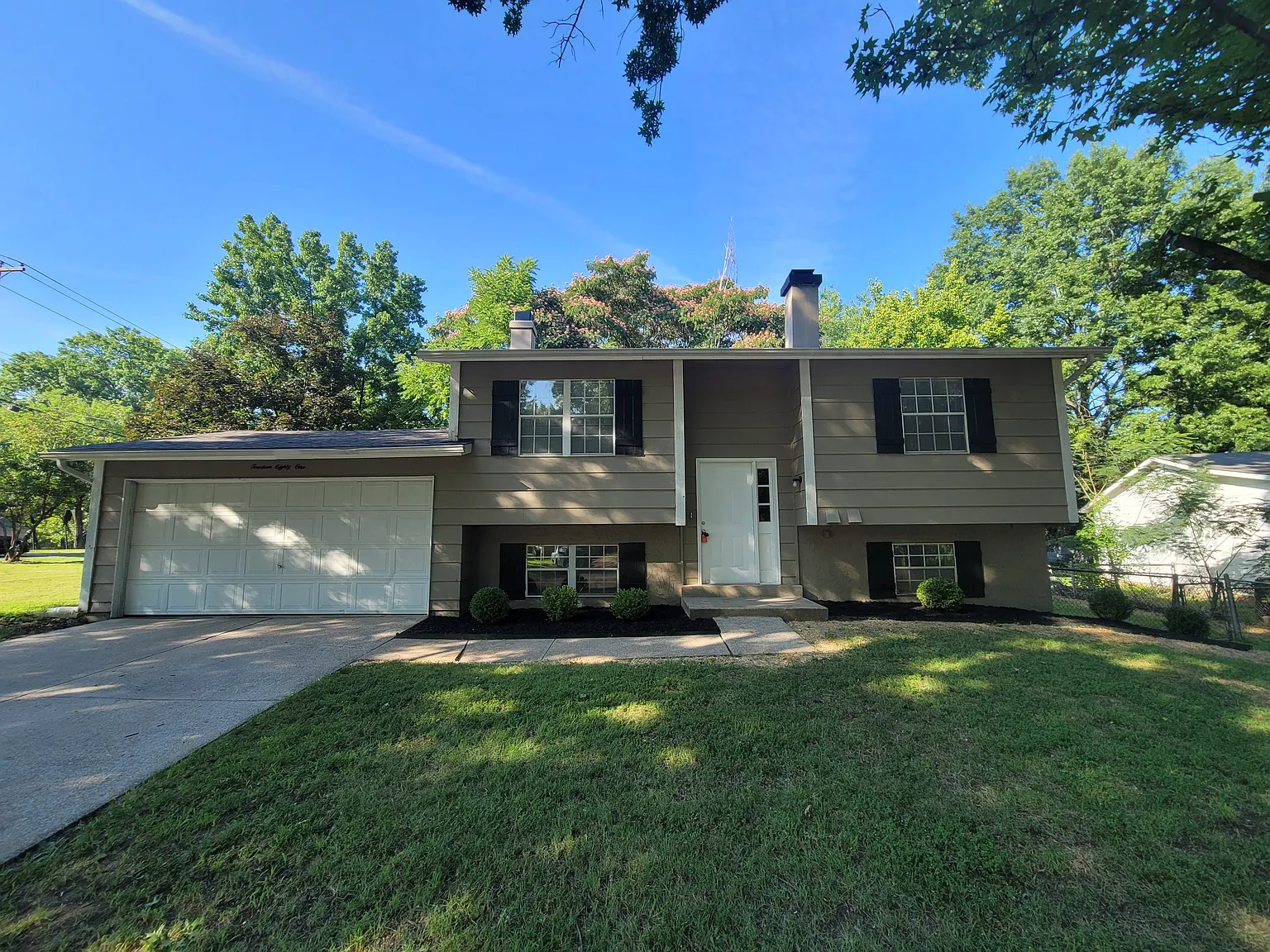 1481 Villa Lago Dr photo 1