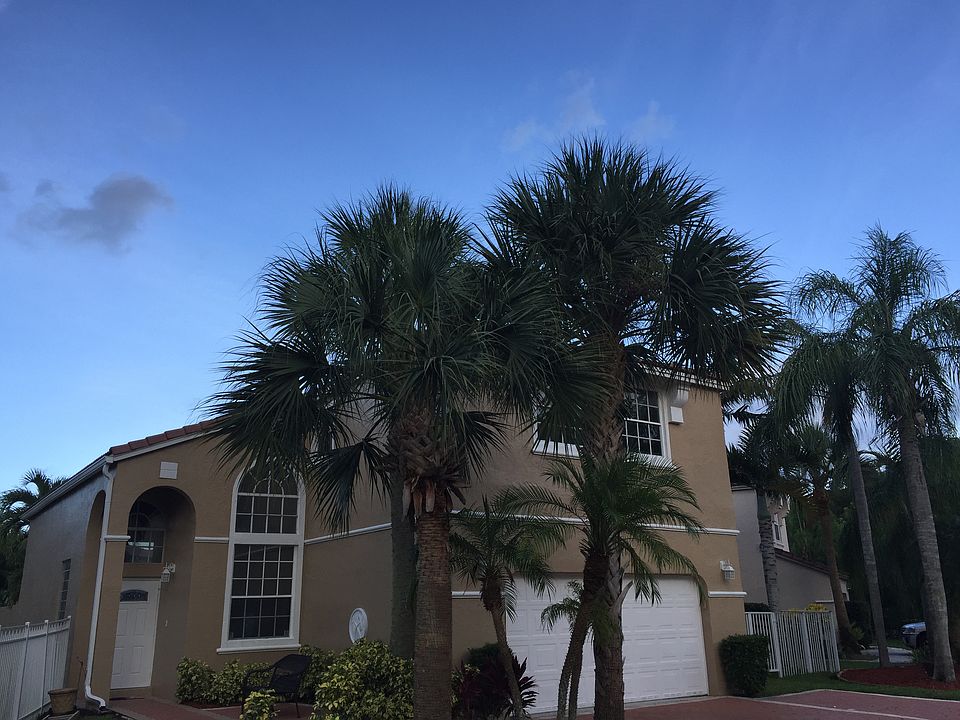1st image of 151 NW 154th Ave