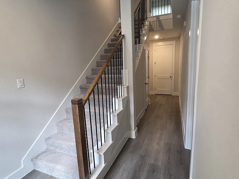 808 Concan Dr — Photo 7