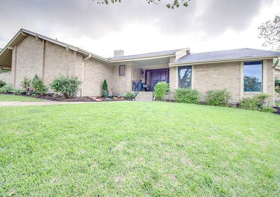 1st image of 1410 Briar Hollow Ln