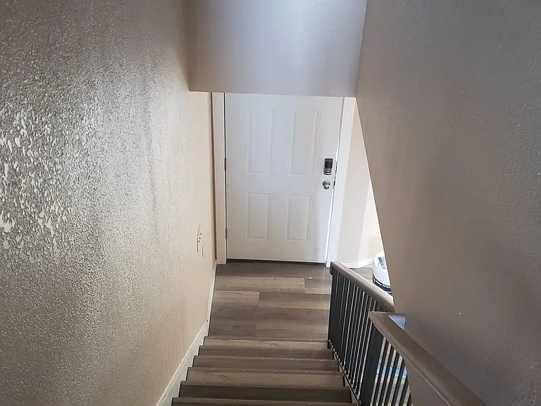 923 E Marine View Dr #A — Photo 11