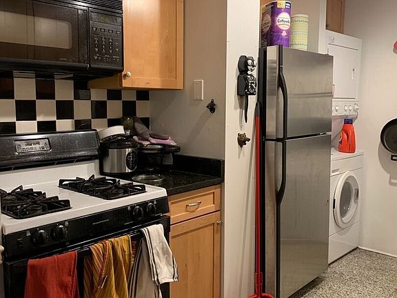 3rd image of 1807 California St NW APT T2