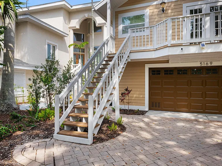 5169 Oxford Dr — Photo 11