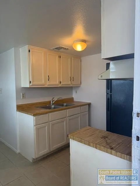 2 bed, 1.5 bath, 1125 sqft, $1,400 — Photo 4