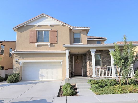 2nd image of 31830 Sweetwater Cir