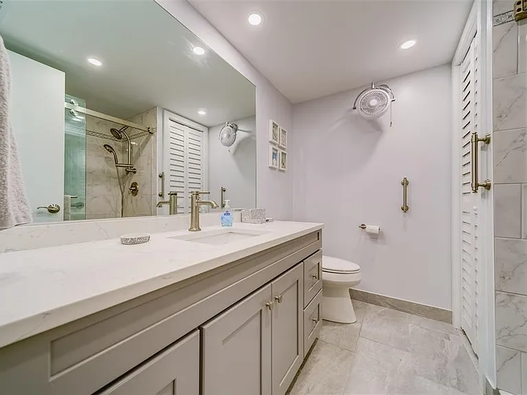 1 Windrush Blvd #63 — Photo 20