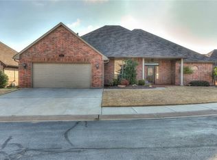 16504 Moorgate Ln, Edmond, OK 73012