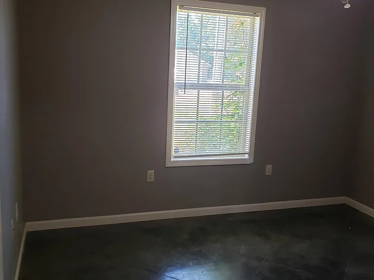 3302 Colony Dr — Photo 17