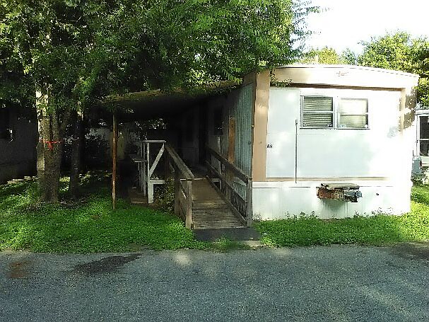 2nd image of 842 Corinne Dr