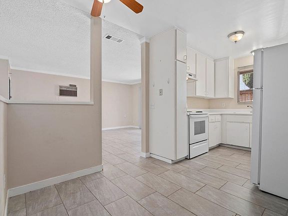 5th image of 1304 S Juniper St #1308