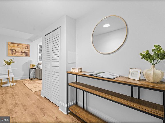 5th image of 2008 16th St NW APT 1