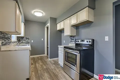 6518 Charles St — Photo 5