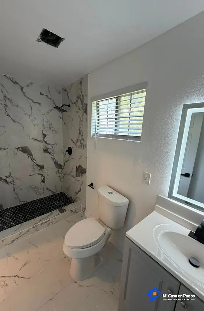 Beautiful Home In Houston. Move In Ready!. — Photo 2