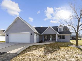 1530 Orchard Dr, Kaukauna, WI 54130