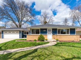 3148 Bellwood Ln, Glenview, IL