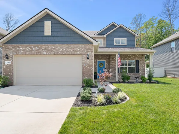 3257 Holiday Ln, Columbia, TN 38401