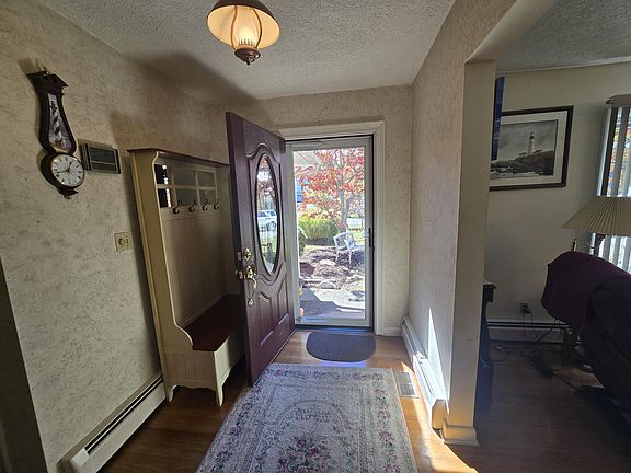 5th image of 106 Parkview Ave