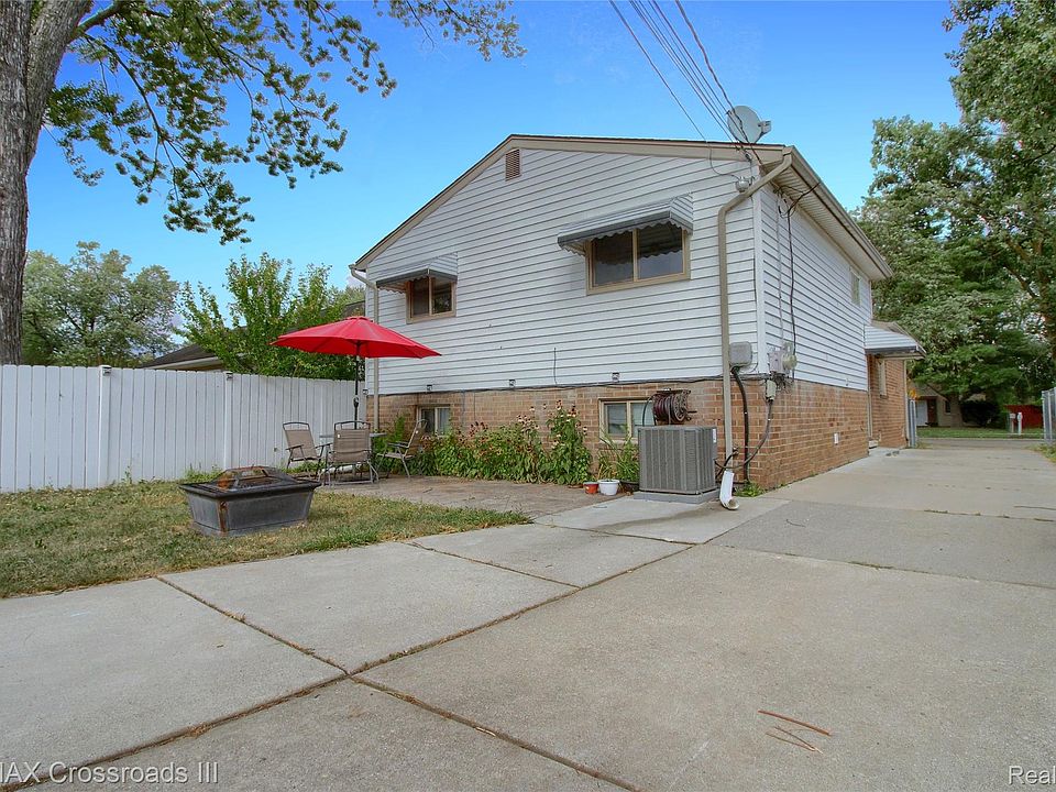 1st image of 7367 Cavell St