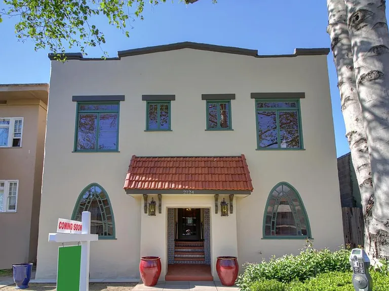 2124 P St — Photo 1